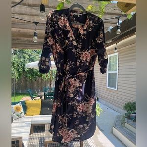 41 Hawthorn navy blue floral dress size large